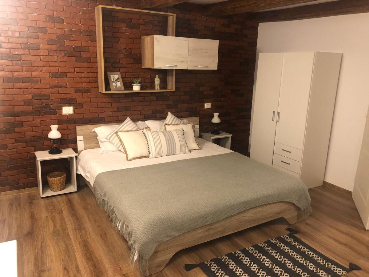 Cozy Central Apartment 브라쇼브 외부 사진